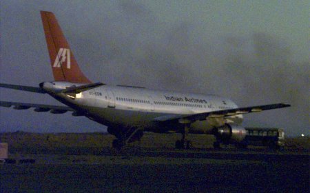 December 24 in History: IC-814 Hijacking, Soviet Invasion of Afghanistan and the Birth of NORAD’s Santa Tracker